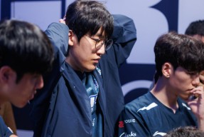 开云-包含Scout连续十场比赛得分超过爆冷，SKT挑战极限！的词条