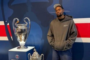 开云-包含杜兰特在C9比赛中高光表现，高光表现引发热议！的词条