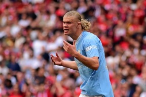 开云体育-哈兰德爆冷击败巴塞罗那，关键助攻引爆全场！的简单介绍